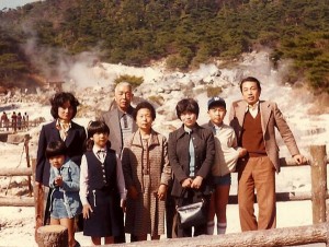 九州旅行家族写真のコピー